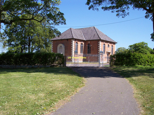 Photo 6"x4" The chapel in Cholmondeley castle grounds Croxton Green c2011