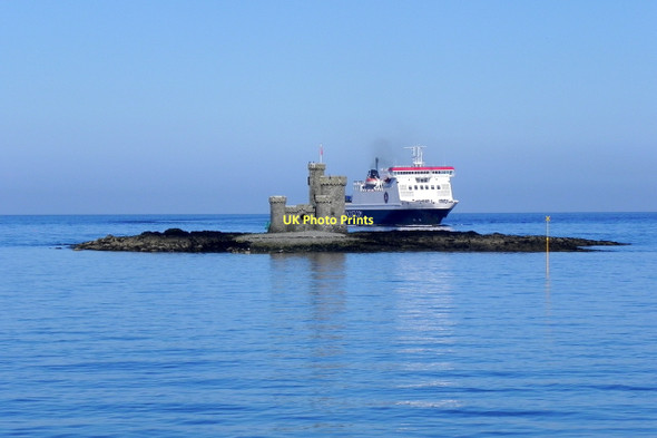 Photo 6"x4" Douglas Bay: The Tower of Refuge and Ben-My-Chree Douglas\/SC3875 c2011