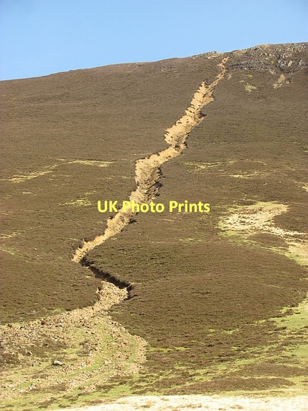 Photo 6"x4" Gully, Creag Dhearg Creag an Duibh c2011