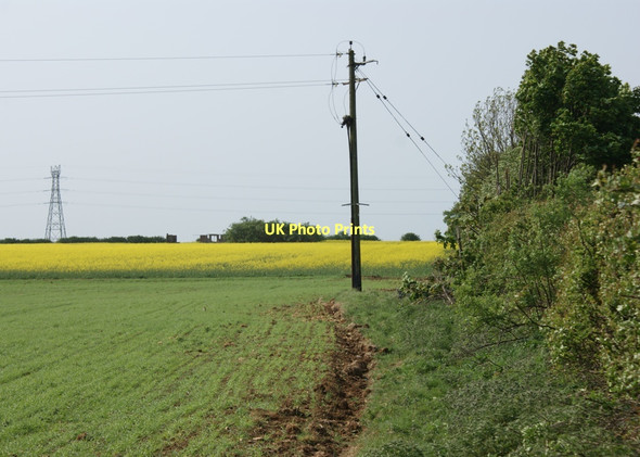Photo 6"x4" Pylons beside the High Dyke Londonthorpe c2011
