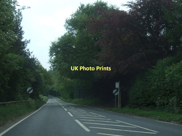 Photo 6"x4" A3052 passing Halfway Plantation  Nine Oaks c2011
