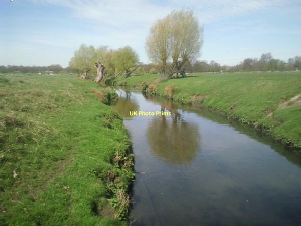 Photo 6"x4" Beverley Brook flowing through Richmond Park Putney c2011
