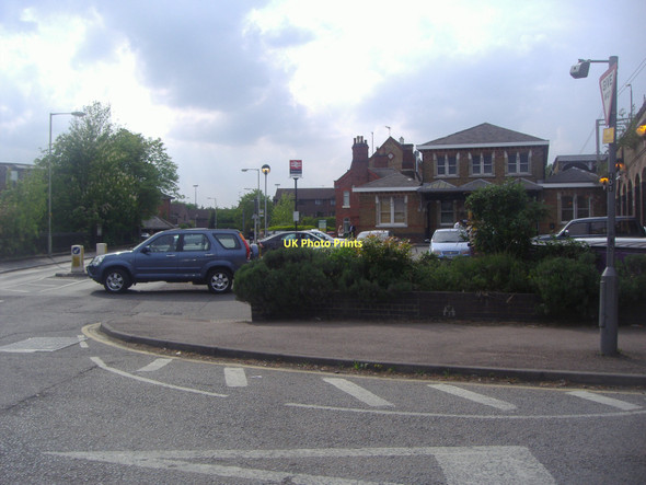 Photo 6"x4" Berkhamsted station from Brownlow Road Berkhamsted c2011