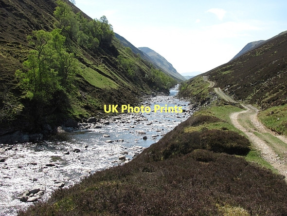 Photo 6"x4" Glen Tilt D\u00f9n Beag\/NN9778 c2011