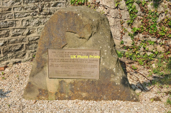 Photo 6"x4" War memorial, Castle Eaton Castle Eaton c2011
