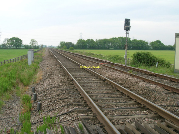 Photo 6"x4" Railway lines towards Doncaster Temple Hirst c2011