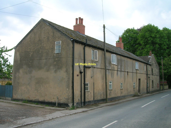 Photo 6"x4" Cottages, Sutton Lane, Sutton Knottingley c2011