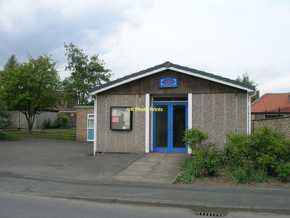 Photo 6"x4" Burton Salmon Methodist Church Burton Salmon c2011