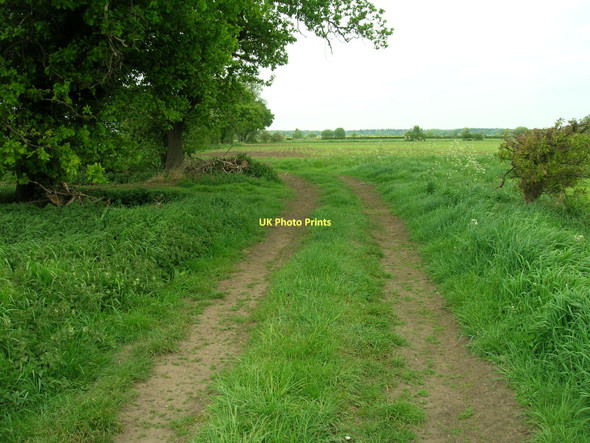 Photo 6"x4" Farm track off the A1238 Thorpe Willoughby c2011