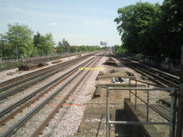 Photo 6"x4" View from the end of the platform at Turnham Green Chiswick c2011