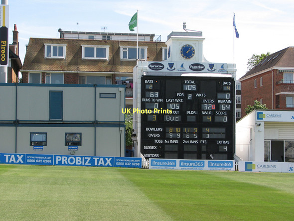 Photo 6"x4" The County Ground, Hove: the lunchtime score Hove c2011