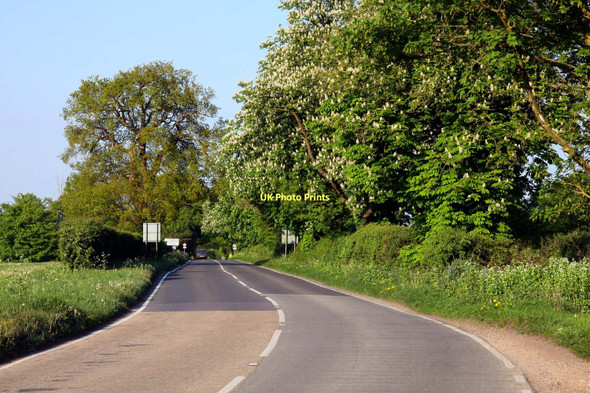 Photo 6"x4" The B4009 to Britwell Salome Britwell Salome c2011