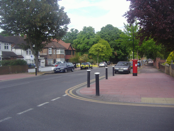 Photo 6"x4" Church Vale corner looking along Creighton Avenue Finchley c2011