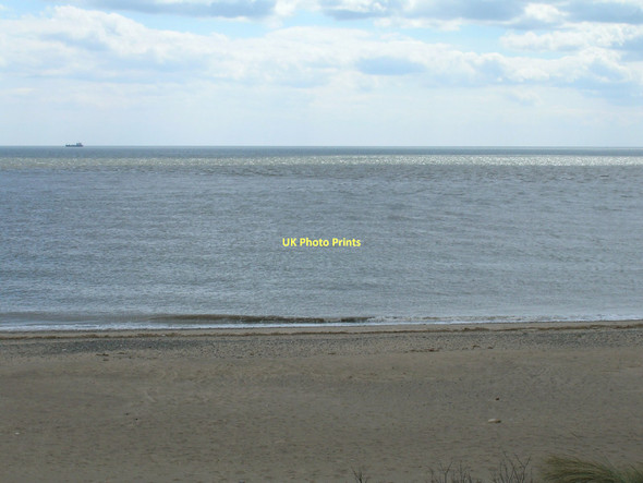 Photo 6"x4" Beach, Spurn Head Stony Binks c2011