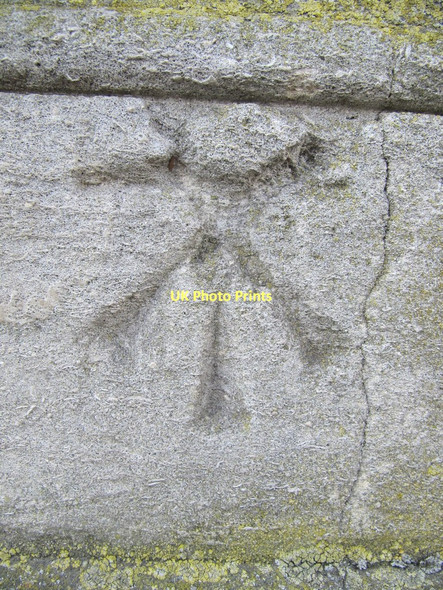 Photo 6"x4" Town Hall Benchmark Hungerford\/SU3368 c2011