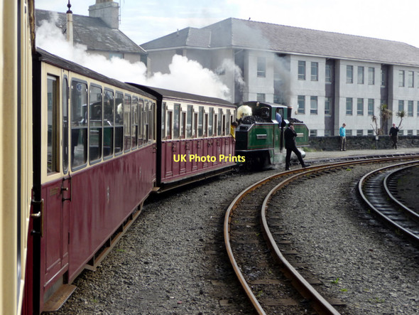 Photo 6"x4" Steam Train, Porthmadog, Gwynedd Porthmadog c2011
