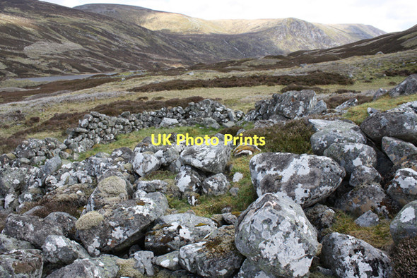 Photo 6"x4" Old Shielings in Glen Callater Glen Callater\/NO1784 c2011