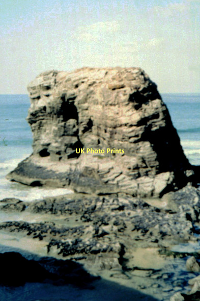 Photo 6"x4" Trevelgue Head, Norwegian Rock - 1987 Newquay\/SW8161 c1987