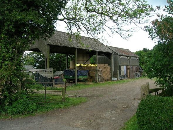Photo 6"x4" Farm buildings, Lingwood farm Thorpe Wood\/SE5832 c2011