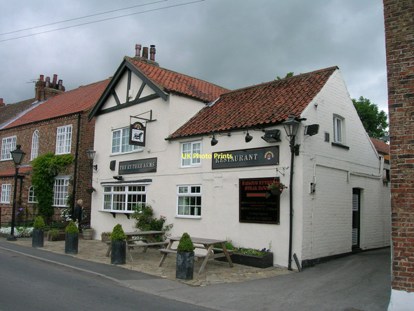 Photo 6"x4" The Rythre Arms, Ryther Nun Appleton c2011