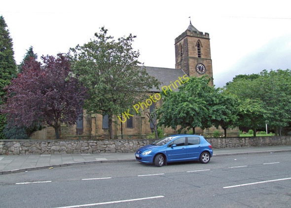 Photo 6"x4" St Mark's church Connah's Quay c2007