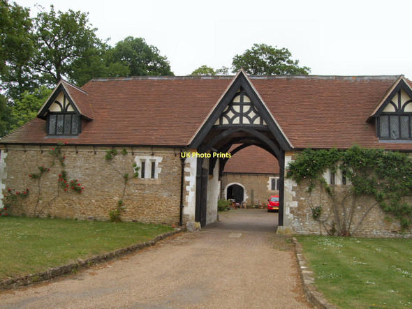 Photo 6"x4" Courtyard Entrance - Loseley Park Guildford c2011