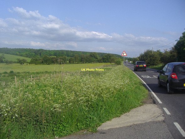 Photo 6"x4" Fields along Dagnall Road, Great Gaddesden Great Gaddesden c2011