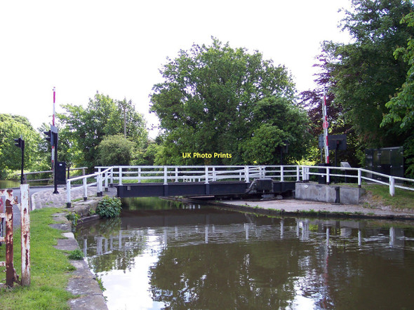 Photo 6"x4" Wheat lane swing bridge Burscough Bridge c2011