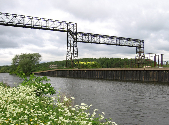 Photo 6"x4" Kirk Sandall - pipe bridge Barnby Dun c2011