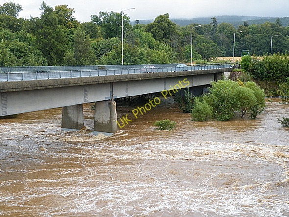 Photo 6"x4" River Spey in Spate (1) Fochabers c2009