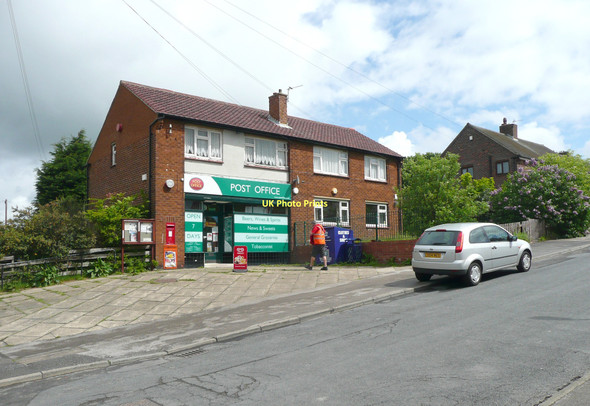 Photo 6"x4" Post office, Bedford Avenue, Grange Moor Grange Moor c2011