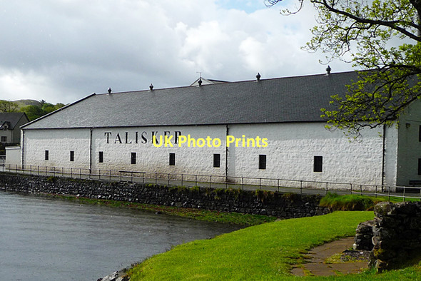 Photo 6"x4" Talisker Distillery Carbost\/NG3831 c2011