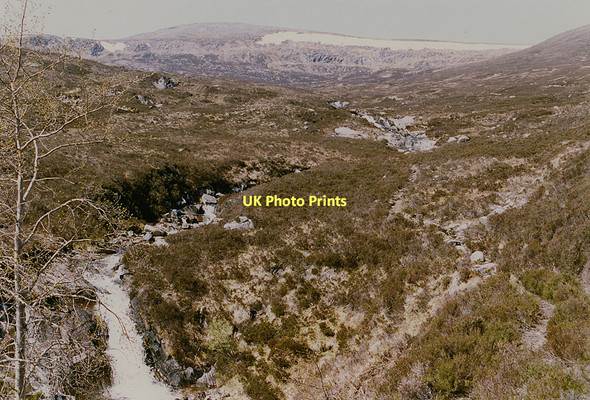 Photo 6"x4" The Allt Mullardoch Allt Mullardoch c1992 P1