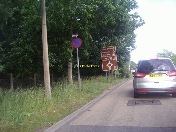 Photo 6"x4" The A329 approaching the roundabout with the A3095 Bracknell c2011