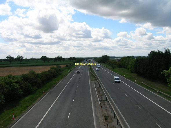 Photo 6"x4" M18 southbound West End\/SE6607 c2011