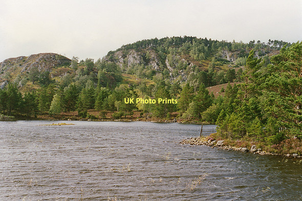 Photo 6"x4" The north end of Loch Gamhna Doune\/NH8809 c1992