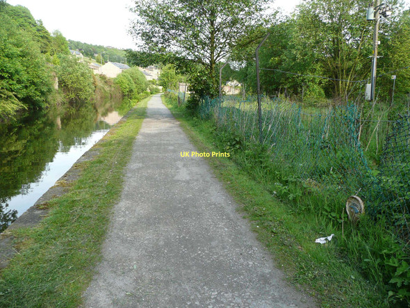 Photo 6"x4" Canal towpath, Sowerby Bridge Sowerby Bridge c2011