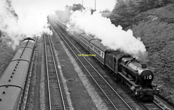 Photo 6"x4" Down express passes an Up local east of Twyford Twyford\/SU7975 c1957