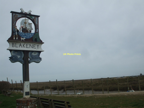 Photo 6"x4" Blakeney village sign (2011) Blakeney\/TG0243 c2011