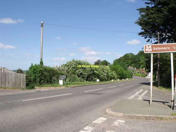 Photo 6"x4" A265 at Burwash Burwash c2011