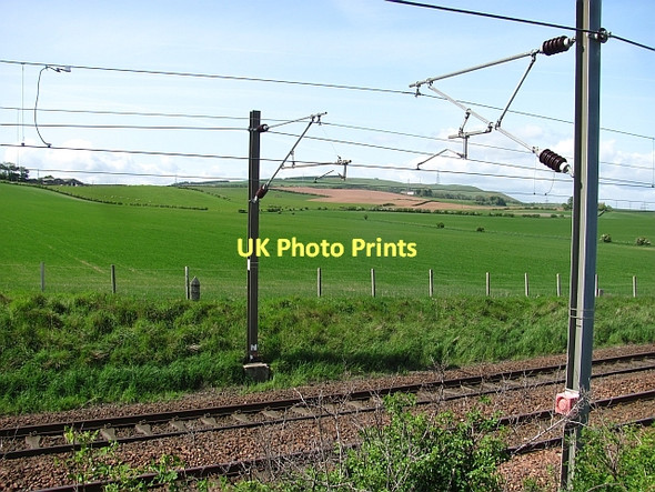 Photo 6"x4" East Coast Main Line Thorntonloch c2011