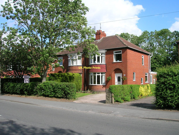 Photo 6"x4" Houses on Sprotbrough Road Bentley\/SE5605 c2011