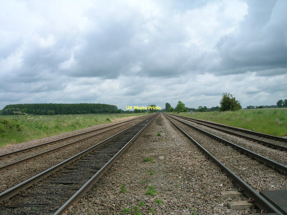 Photo 6"x4" Railway towards Hatfield Barnby Dun c2011