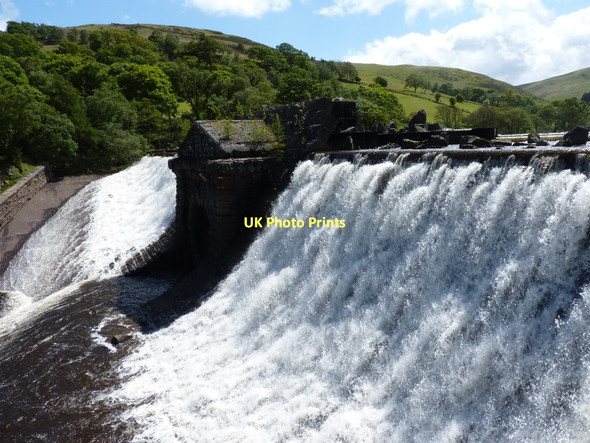 Photo 6"x4" Refilling Caban-coch reservoir Dolymynach Resr c2011
