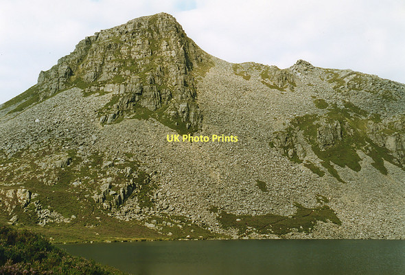 Photo 6"x4" Rhinog Fach Llyn Hywel c1991