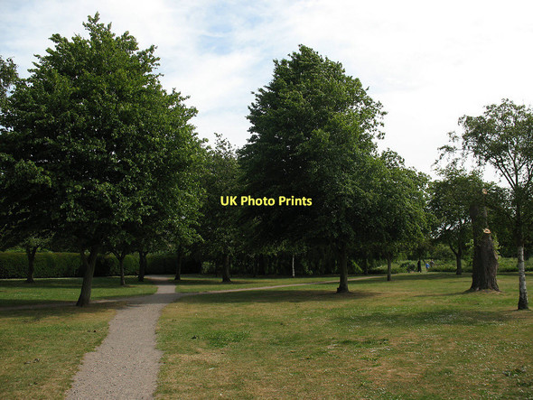 Photo 6"x4" Waltham Abbey gardens Waltham Abbey c2011