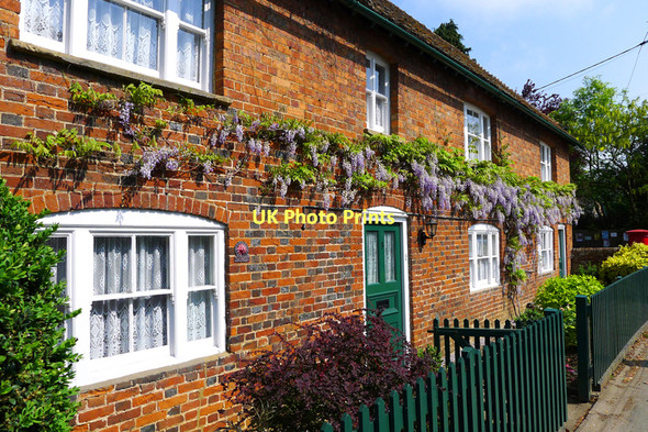 Photo 6"x4" Terraced Cottages, Swanbourne Swanbourne c2011