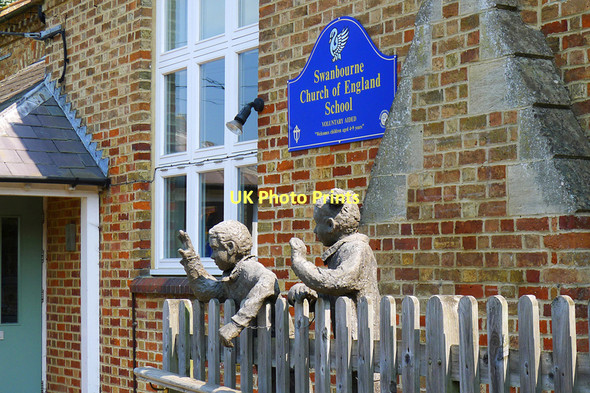 Photo 6"x4" Figures in the Playground, Swanbourne School Swanbourne c2011