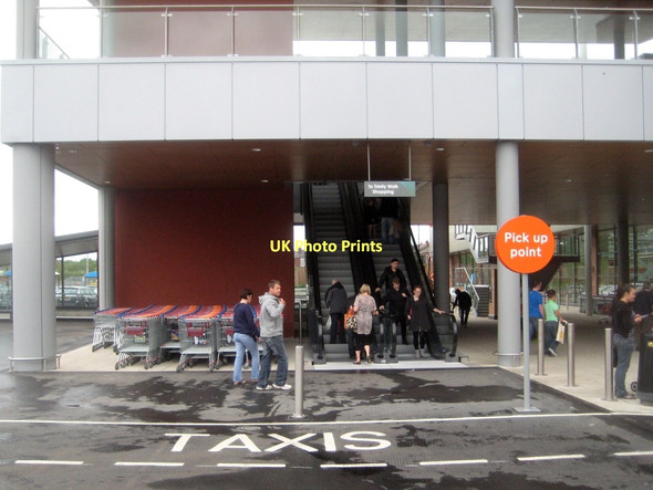 Photo 6"x4" Trinity Walk retail development-outside views (10) Wakefield\/SE3320 c2011
