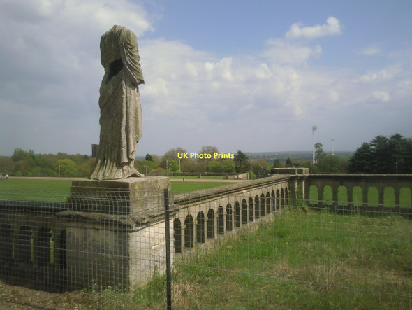 Photo 6"x4" A headless statue 'surveys' Crystal Palace Park Penge c2011